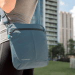 תיק צד נגד גניבות Travelon Anti Theft Active Small Crossbody